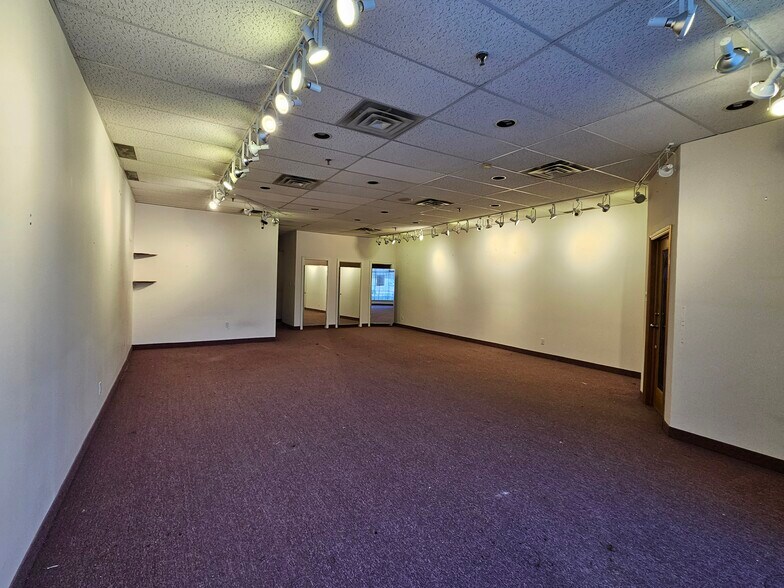 20 Wertheim Ct, Richmond Hill, ON à vendre - Photo de l’immeuble – Image 3 sur 4