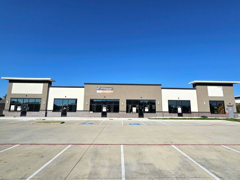 7101 Custer Rd, Frisco, TX à louer - Photo de l’immeuble – Image 3 sur 5