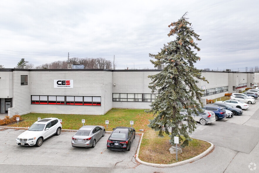 10 Alden Rd, Markham, ON à louer - Photo principale – Image 1 sur 6
