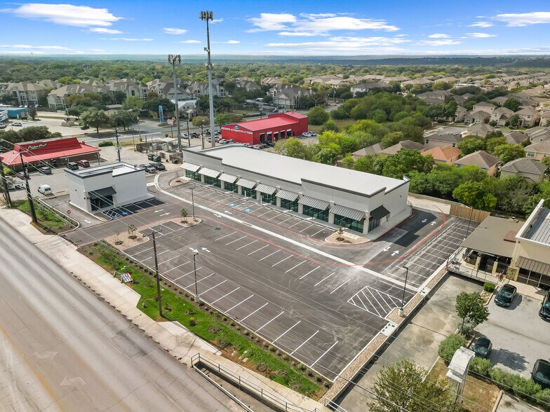 6410 Babcock Rd, San Antonio, TX à louer - Photo de l’immeuble – Image 3 sur 13