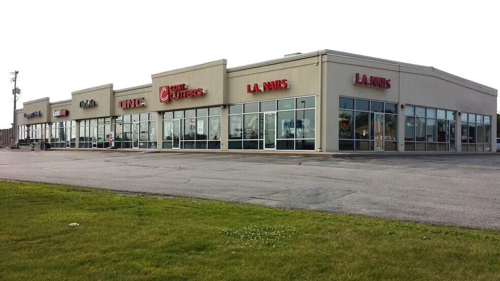 2416 W Mason St, Green Bay, WI à louer - Photo de l’immeuble – Image 1 sur 2