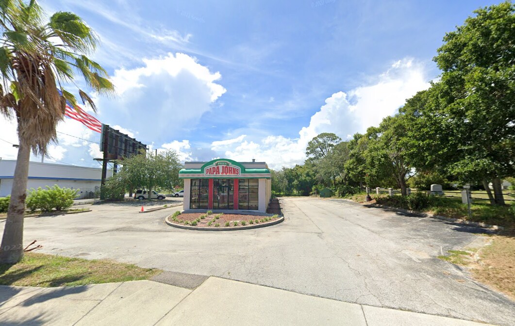 209 S Cocoa Blvd, Cocoa, FL à louer Photo de l’immeuble– Image 1 sur 6