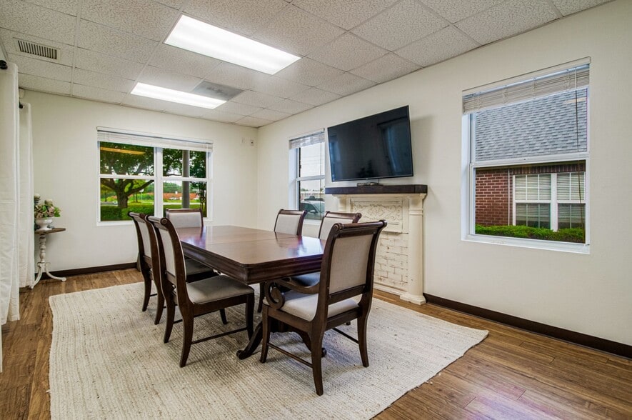 5565 Woodbine Rd, Pace, FL à louer - Photo intérieure – Image 2 sur 7