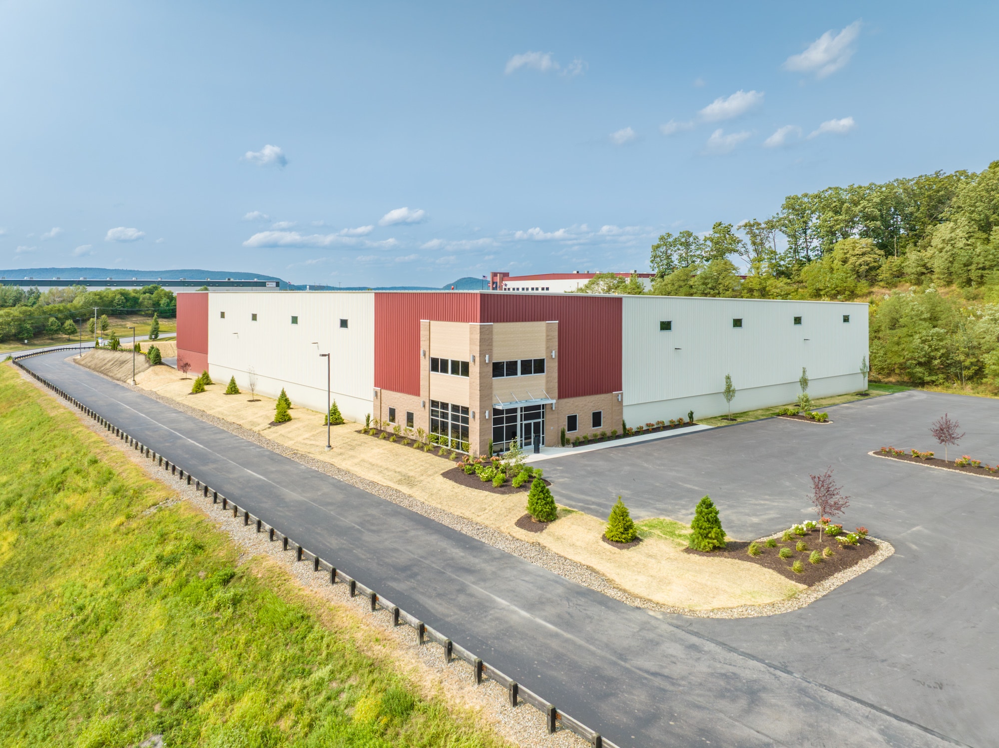 151-191 Enterprise Way, Pittston Township, PA à louer Aérien– Image 1 sur 6