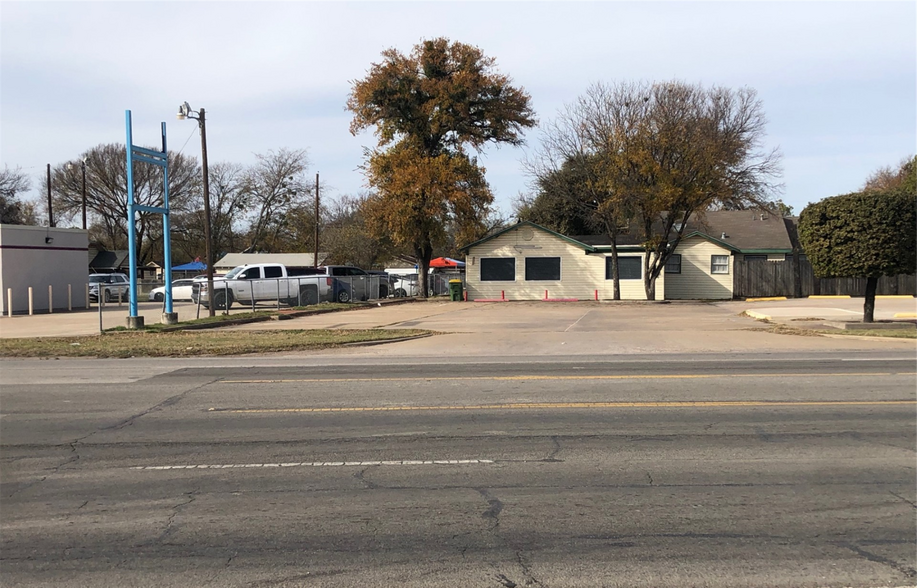 3608 Bellmead Dr, Waco, TX à louer - Photo de l’immeuble – Image 1 sur 1