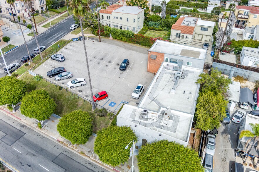 5615 W Pico Blvd, Los Angeles, CA à vendre - Photo de l’immeuble – Image 2 sur 7