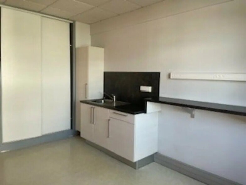 Bureau dans Vannes à vendre - Photo de l’immeuble – Image 3 sur 3