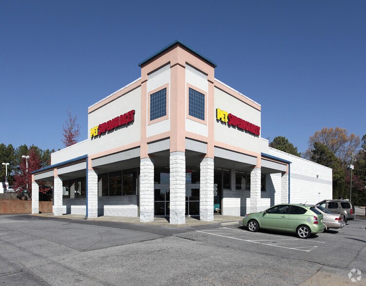 3821 S Cobb Dr, Smyrna, GA à louer - Photo de l’immeuble – Image 1 sur 4