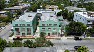 Plus de détails pour 326 SW 13th Ave, Miami, FL - Logement à vendre