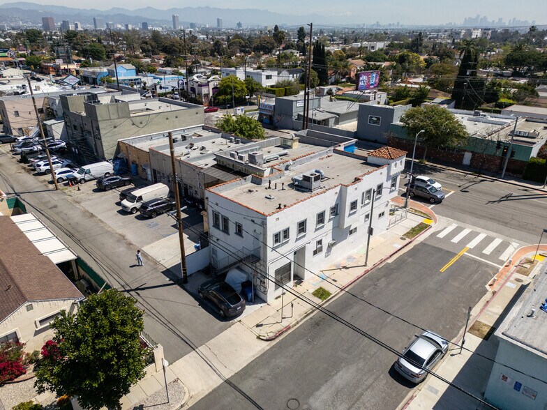2741-2743 S Robertson Blvd, Los Angeles, CA à louer - Aérien – Image 3 sur 21