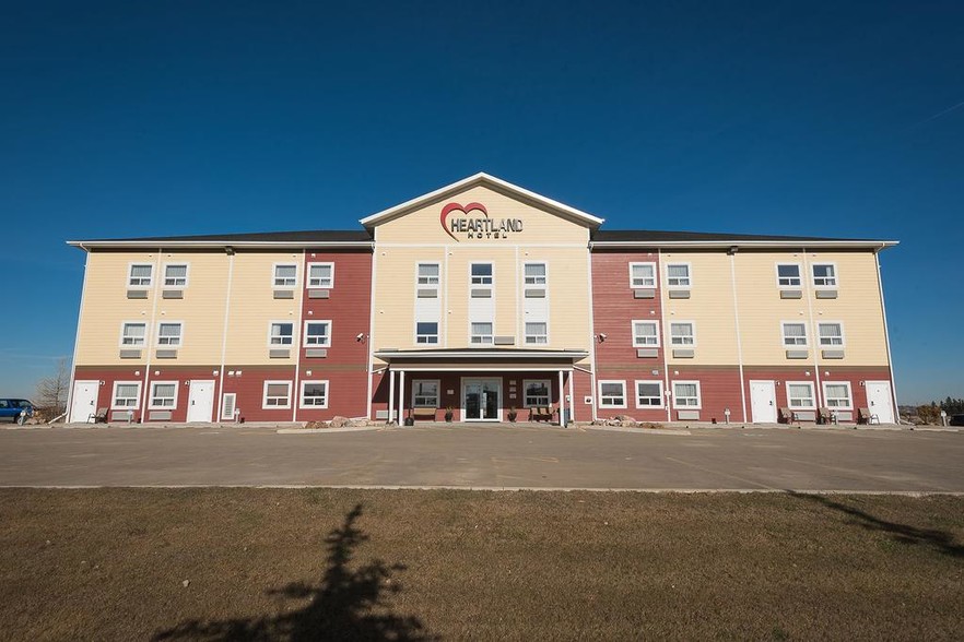 5702 47th Ave, Lamont, AB à vendre - Photo principale – Image 1 sur 6
