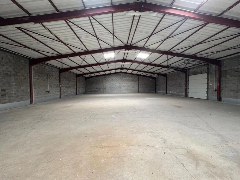 Industriel/Logistique dans Carquefou à louer - Photo de l’immeuble – Image 2 sur 12