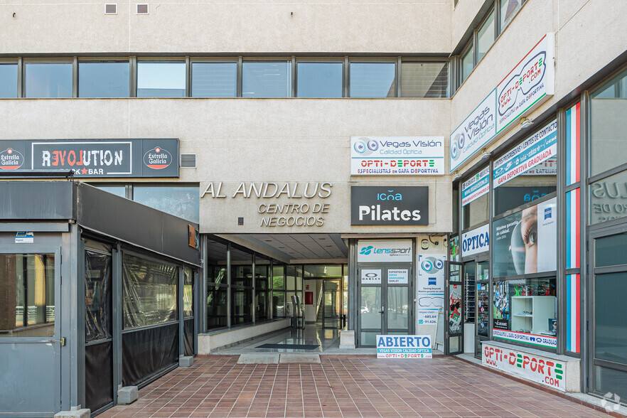 Calle Copenhague, 4-8, Las Rozas de Madrid, Madrid à louer - Photo de l’immeuble – Image 3 sur 3