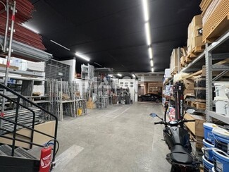 Plus de détails pour 8 Chemin Des Tards Venus, Brignais - Local d’activités à vendre
