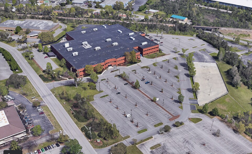 550-552 Metroplex Dr, Nashville, TN à louer - Photo de l’immeuble – Image 1 sur 6