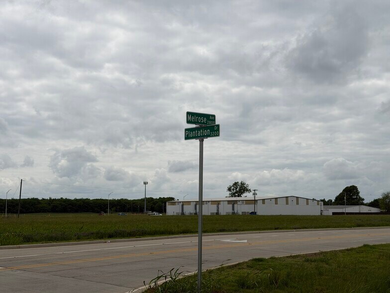Plantation Drive Dr, Bossier City, LA à vendre - Photo de l’immeuble – Image 2 sur 8