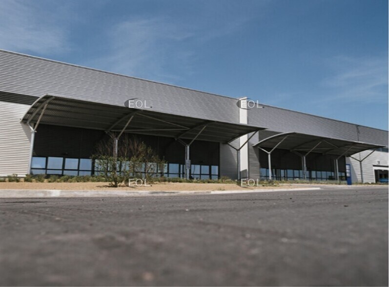 Industriel/Logistique dans Sevrey à louer - Photo de l’immeuble – Image 3 sur 8