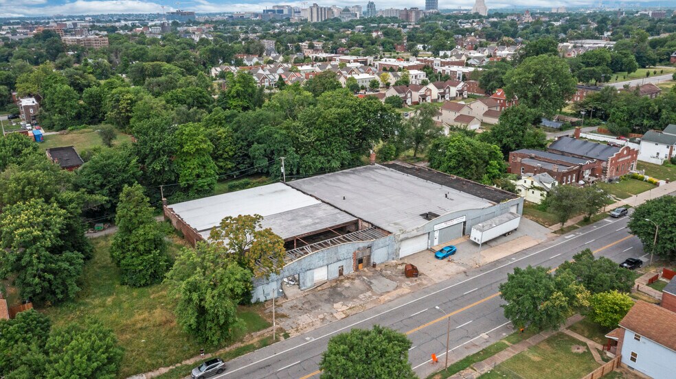 3960 Page Blvd, Saint Louis, MO à vendre - Photo de l’immeuble – Image 3 sur 6