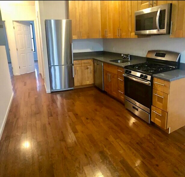 1537 Nostrand Ave, Brooklyn, NY à vendre - Photo de l’immeuble – Image 3 sur 7