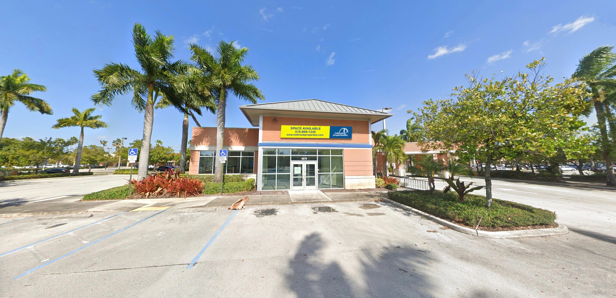 6805-7031 Taft St, Hollywood, FL à louer Photo intérieure– Image 1 sur 10