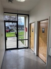 2301-2303 Tripaldi Way, Hayward, CA à louer Photo de l’immeuble– Image 2 sur 17