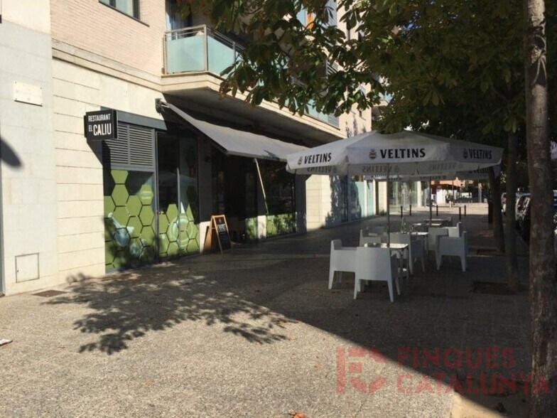 Immeuble residentiel dans Girona, Gerona à vendre - Photo principale – Image 1 sur 1