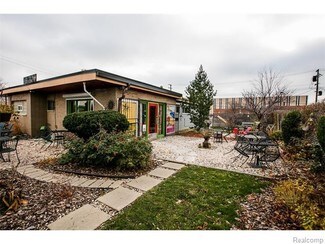 Plus de détails pour 1055 Trumbull St, Detroit, MI - Local commercial à vendre