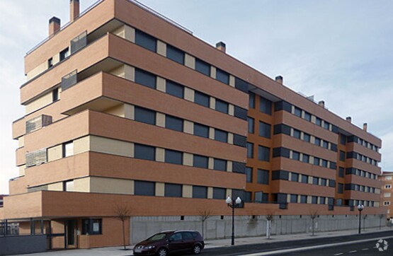 Local commercial dans Ávila, Ávila à louer - Photo de l’immeuble – Image 3 sur 3