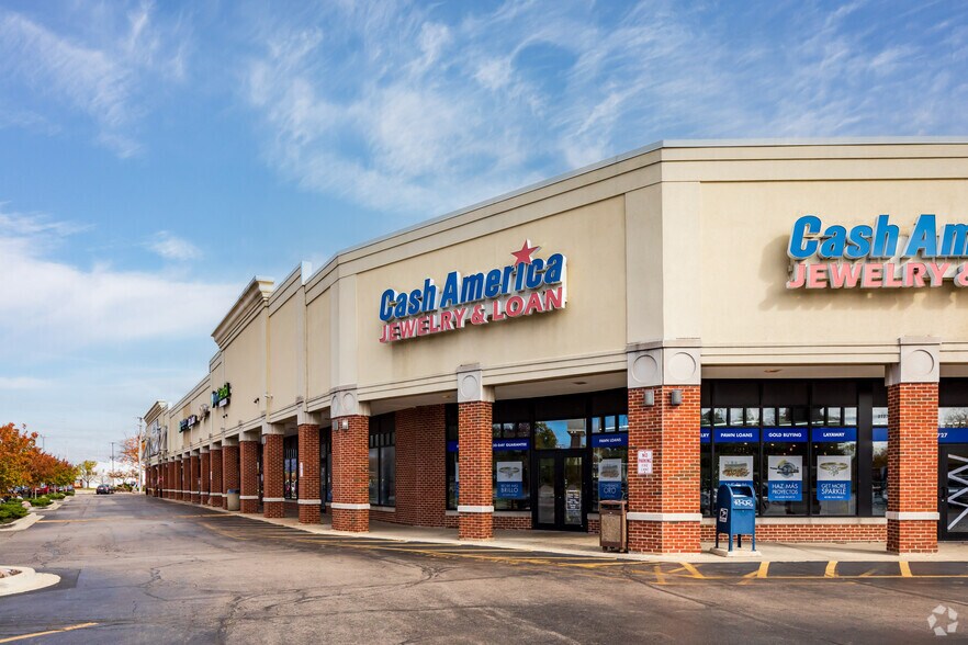 2700-2745 Mannheim Rd, Franklin Park, IL à louer - Photo de l’immeuble – Image 3 sur 4