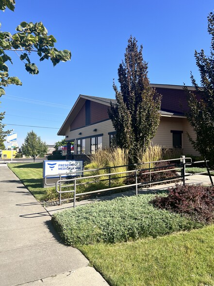 1213 S Main St, Milton Freewater, OR à vendre - Photo de l’immeuble – Image 3 sur 17