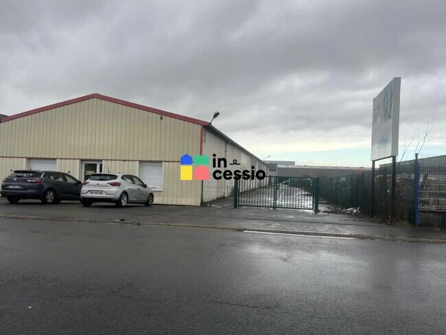 Plus de détails pour Local d'activités à louer