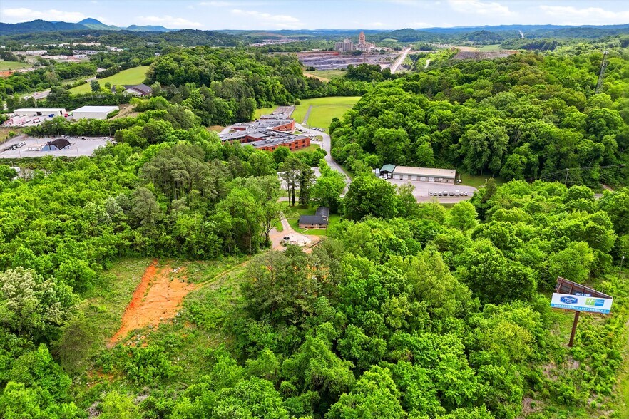 601 N Chilhowee Dr, Knoxville, TN à vendre - Photo de l’immeuble – Image 3 sur 35