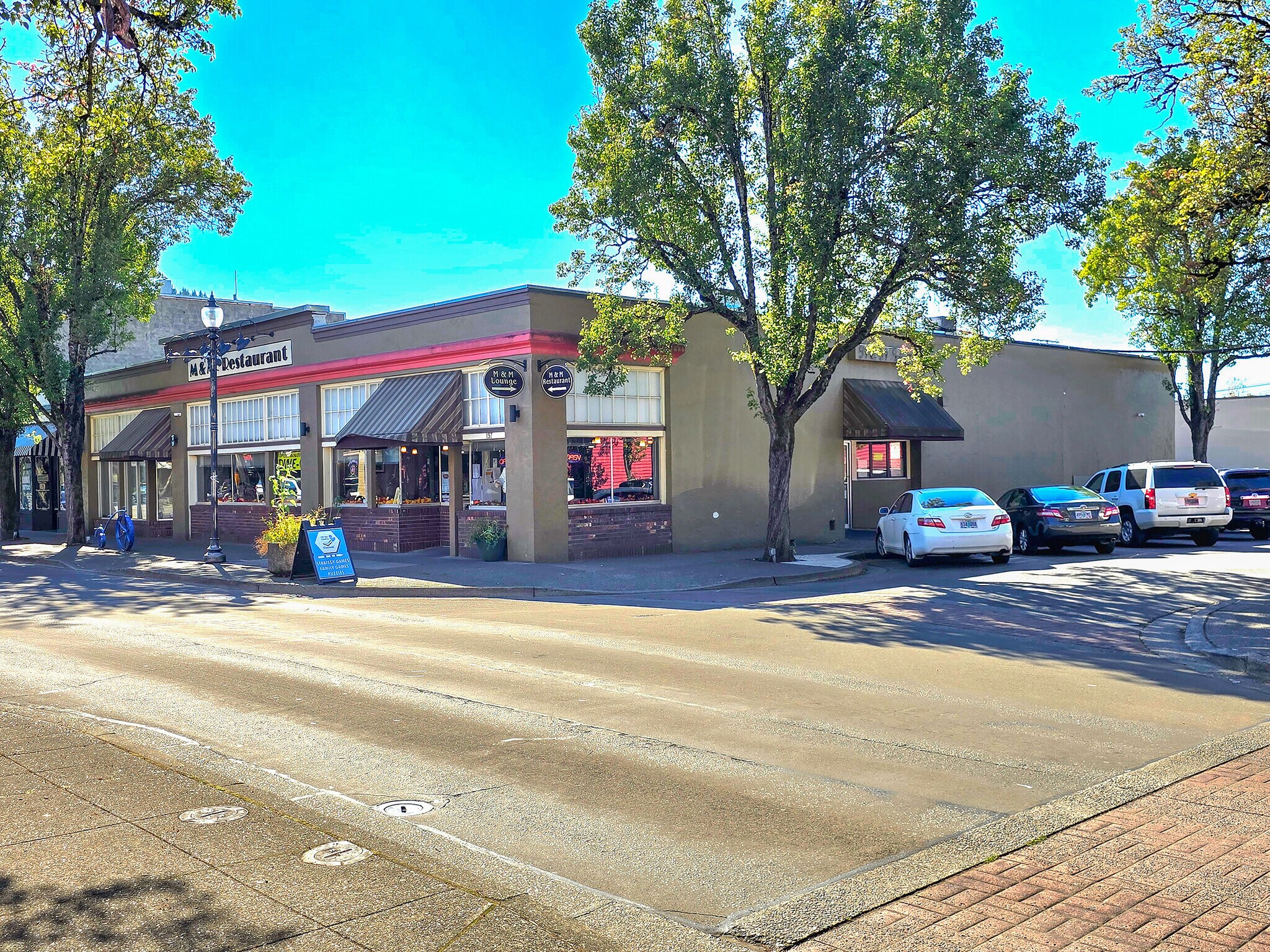 129-137 N Main Ave, Gresham, OR à vendre Photo de l’immeuble– Image 1 sur 16