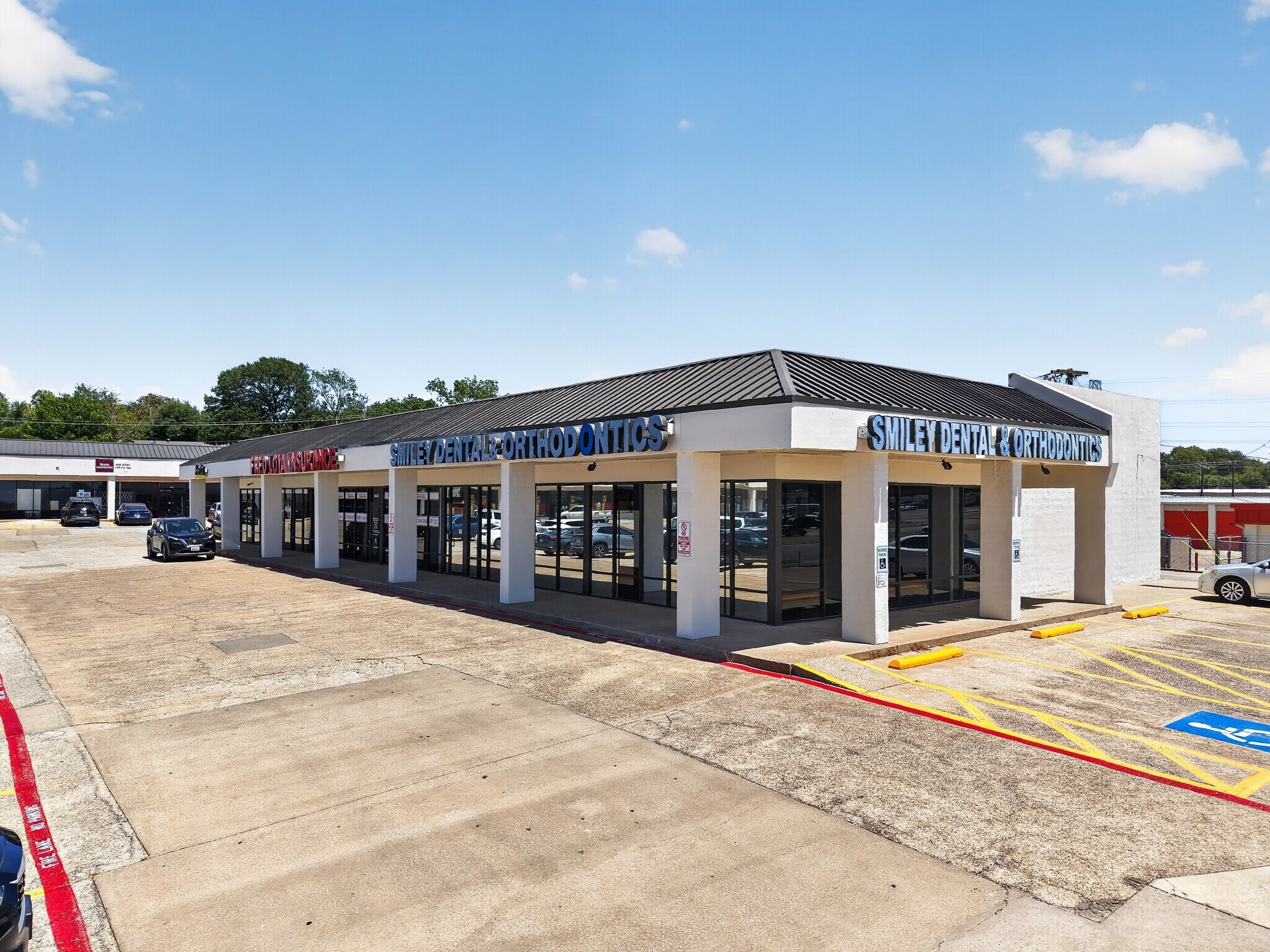 8440-8474 Camp Bowie West Blvd, Fort Worth, TX à louer Photo de l’immeuble– Image 1 sur 11