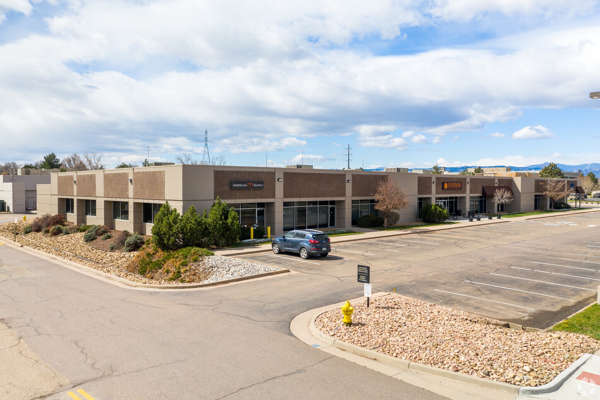 6770 W 52nd Ave, Arvada, CO à louer Photo de l’immeuble– Image 1 sur 7