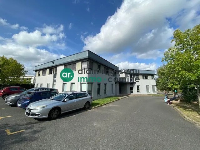 Bureau dans Saint-Herblain à louer - Photo de l’immeuble – Image 1 sur 6