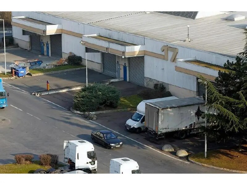 Industriel/Logistique dans Aulnay-sous-Bois à louer Photo de l’immeuble– Image 1 sur 8
