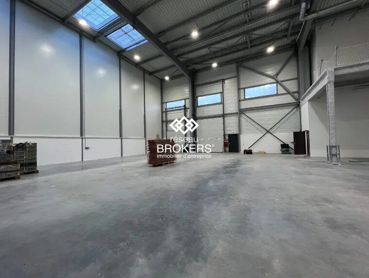 Industriel/Logistique dans Saint-Aignan-Grandlieu à louer Photo intérieure– Image 1 sur 2