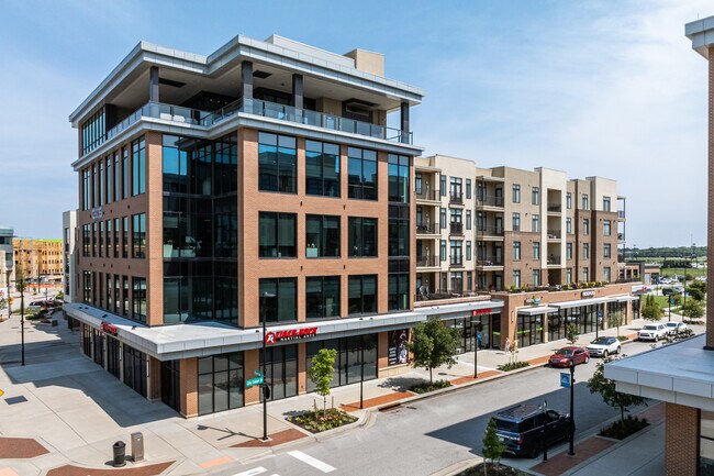 Plus de détails pour W 87th St Pky, Lenexa, KS - Différents types d’espaces à louer