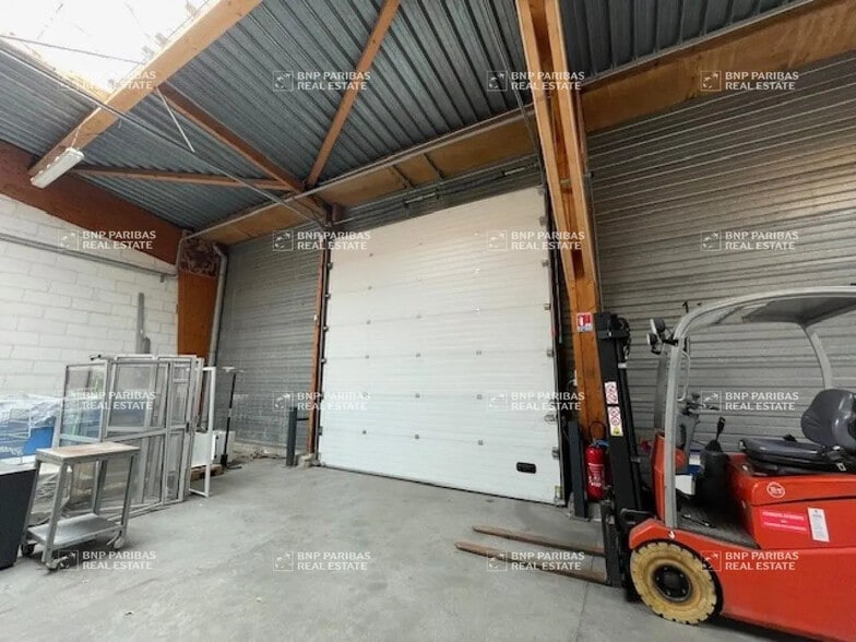 Local d’activités dans Carquefou à louer - Photo de l’immeuble – Image 3 sur 3