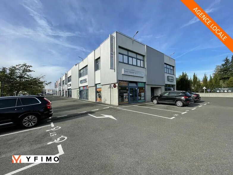 Bureau dans Orgeval à vendre - Photo de l’immeuble – Image 1 sur 4
