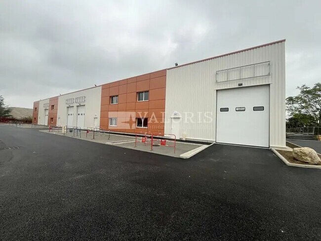 Plus de détails pour 2 Rue Augustin Fresnel, Chassieu - Local d'activités à louer