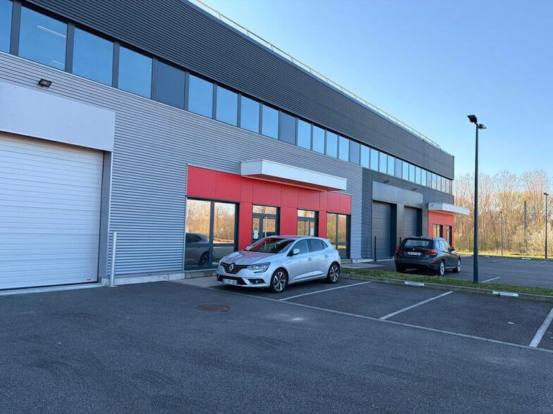 Local d’activités dans Bernolsheim à louer - Photo de l’immeuble – Image 1 sur 12