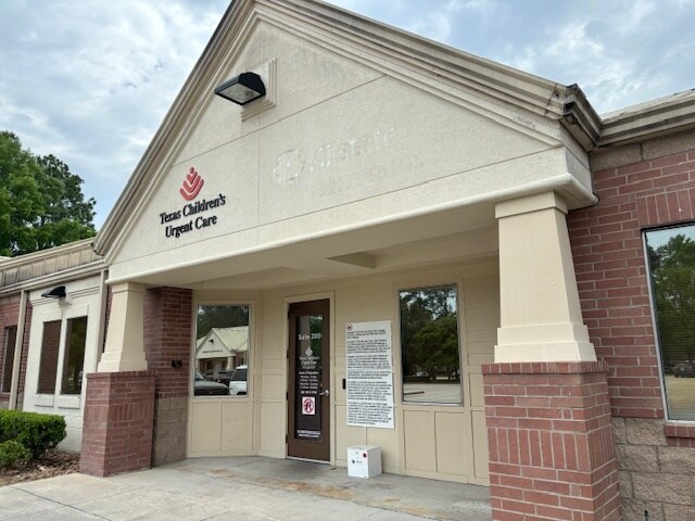 20031-20035 W Lake Houston Pky, Kingwood, TX à louer Photo principale– Image 1 sur 7