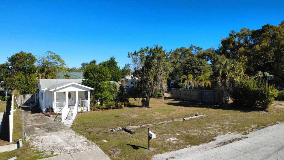1007 Michigan Ave, Palm Harbor, FL à vendre - Photo de l’immeuble – Image 3 sur 15
