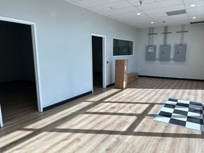 509-523 E Rosecrans Ave, Compton, CA à louer Photo intérieure– Image 1 sur 7