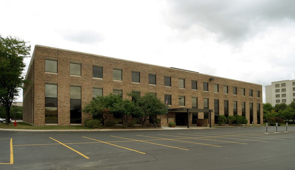1425 Lake Cook Rd, Deerfield, IL à vendre - Photo de l’immeuble – Image 2 sur 14