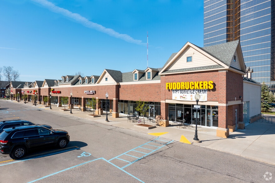 25203-25309 Evergreen Rd, Southfield, MI à louer - Photo de l’immeuble – Image 1 sur 6