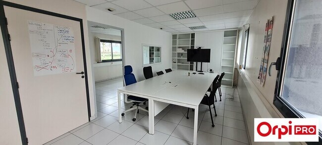 Plus de détails pour Bureau à louer
