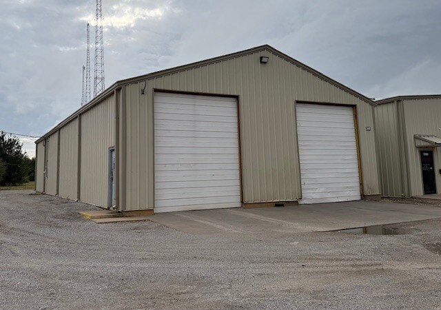 2417 Rock Island Blvd, Enid, OK à vendre - Photo de l’immeuble – Image 2 sur 3